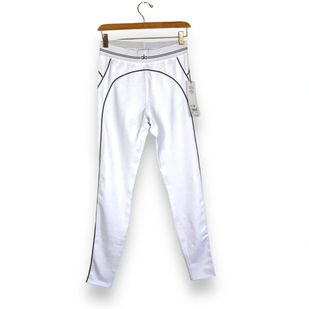 NWT Brand New ALO Airbrush High-Waist Heart Throb Leggings White Black Medium - Picture 5 of 14